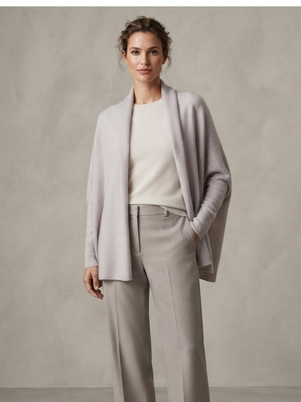 Subtle luxury cashmere wrap (bw)